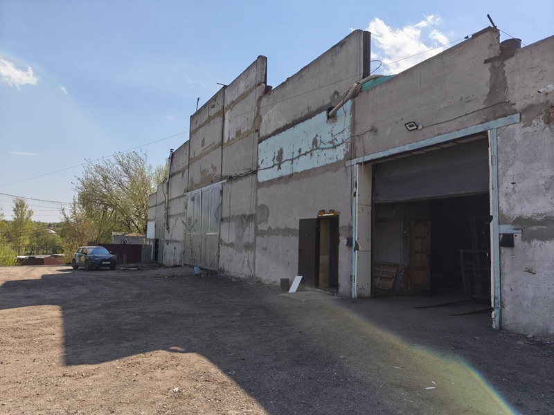 Прилегающая площадка 2000 м²